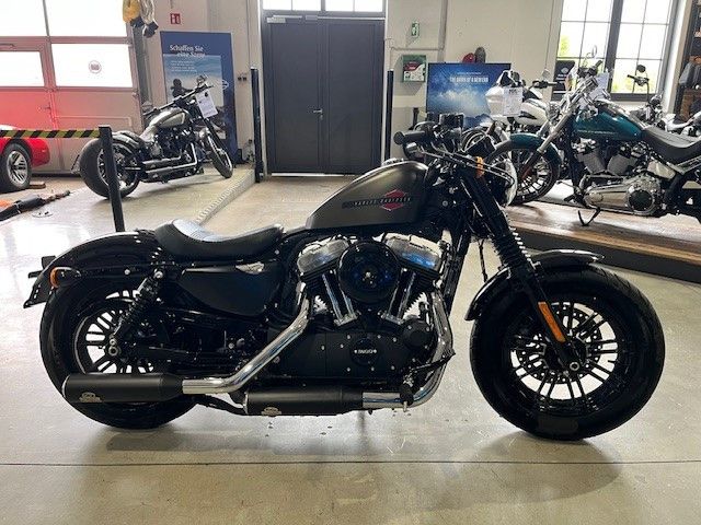 Fahrzeugabbildung Harley-Davidson XL2 Forty Eight 1200 mit Jekill&Hyde Auspuff