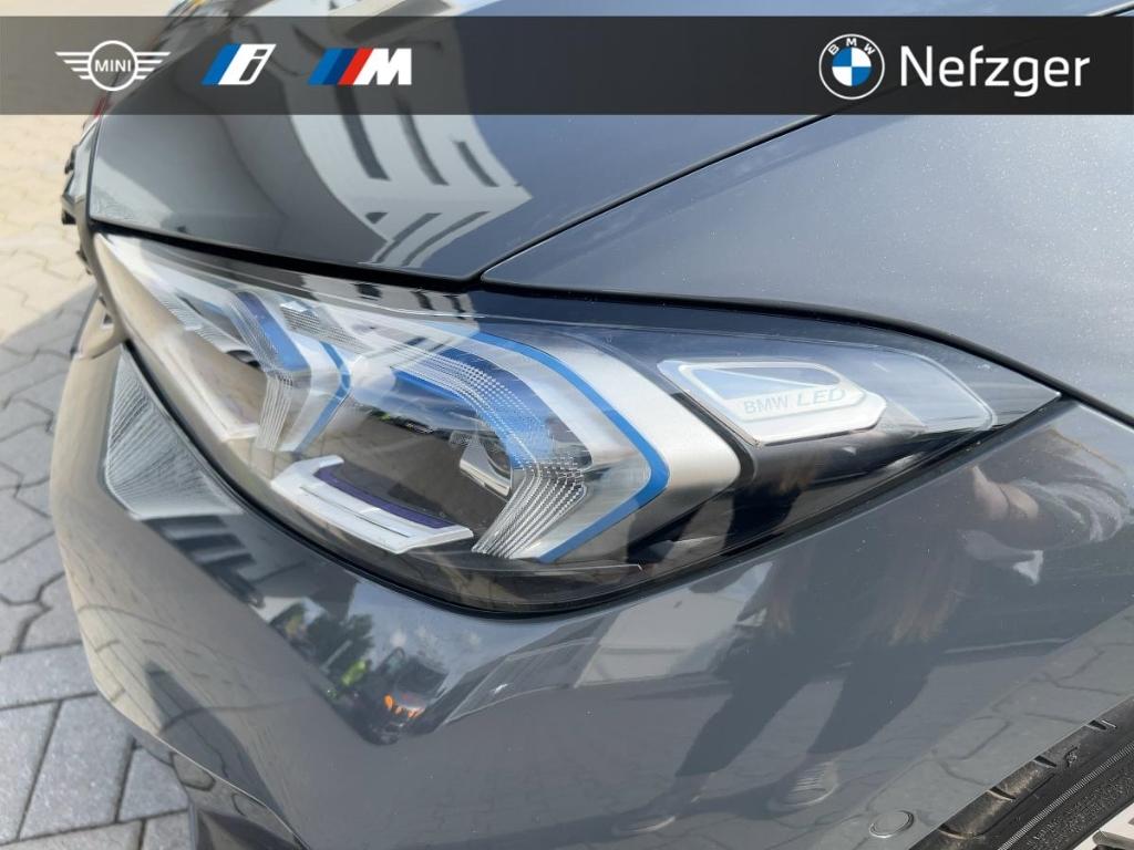 BMW M340i xDrive Touring Panorama Standheizung LED