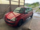 Renault Clio 1.2 | TÜV bis 05/2027 | Familienbesitz - Renault Clio aus 2002: 1.2