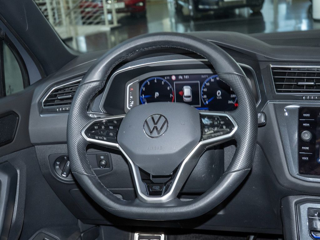 Volkswagen Tiguan - Bild 8