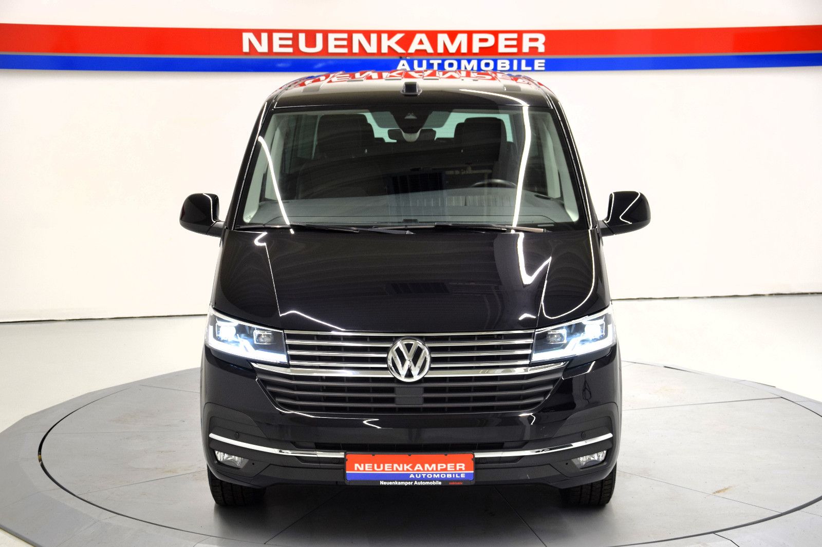 Fahrzeugabbildung Volkswagen T6.1 Multivan Generation Six LED ACC Standheizun