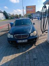 Mercedes-Benz  C  class  2002 BJ - Mercedes-Benz 200 Gebrauchtwagen in Mainz