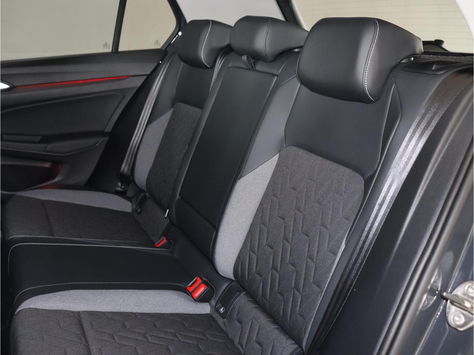 Volkswagen Golf VIII 1.5 eTSI DSG*ACC*AHK*SitzH, миниатюра 18