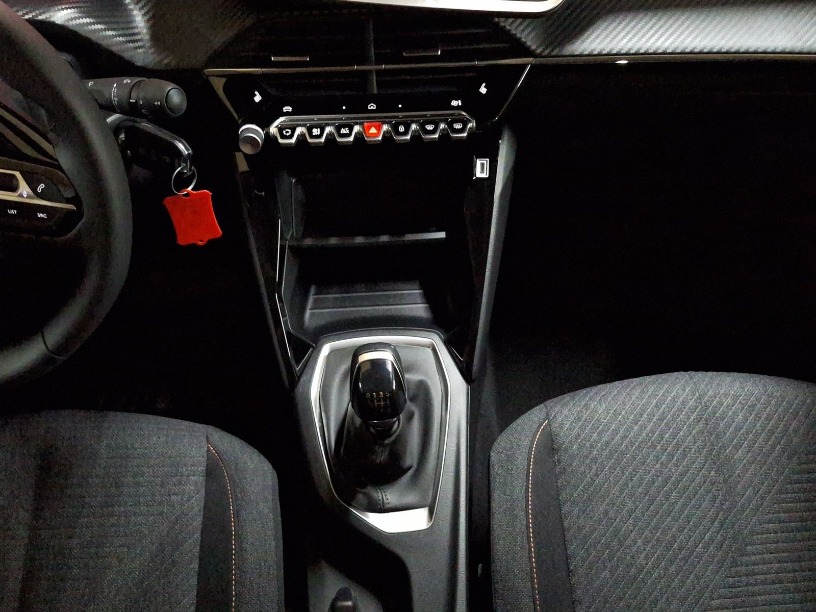 Peugeot 208 - Bild 14