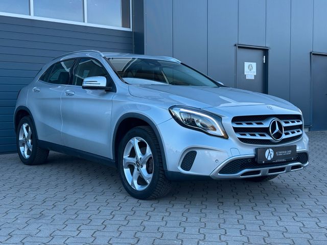 Mercedes-Benz GLA 200d *URBAN*NAVI*LED*R-KAM*SZHZG*CARPLAY