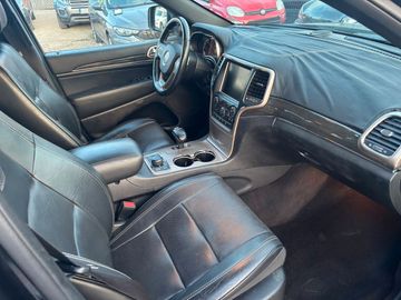 Jeep Grand Cherokee - 7