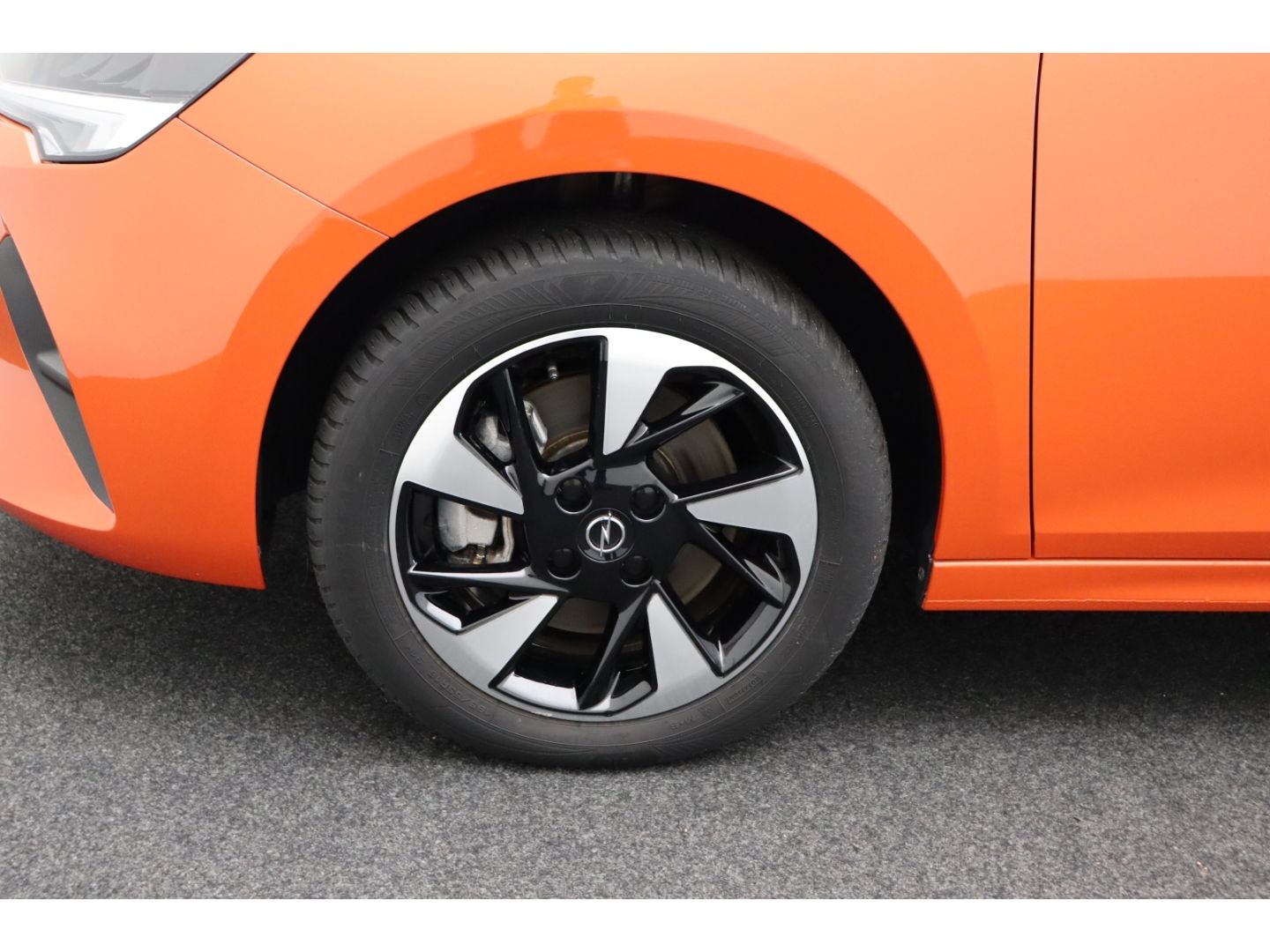Fahrzeugabbildung Opel Corsa-e F Edition LED Kamera Einparkhilfe