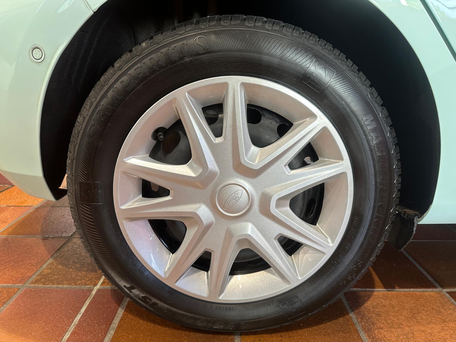 Ford FIESTA 1.1 5T C&C NAVI KAMERA ACT,PARK WINTERPAK