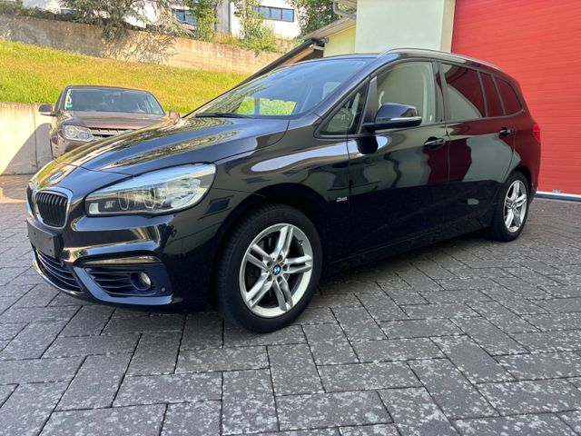 BMW 218i Gran Tourer Sport Line 7.Sitze Navi LED