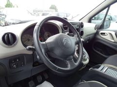 Fahrzeugabbildung Citroën Berlingo Exclusive **AHK / SCHECKHEFTGEPFLEGT**