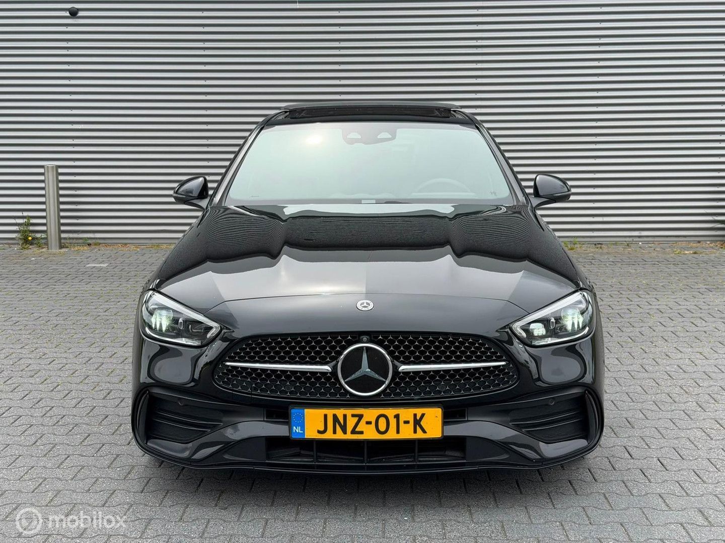 Mercedes-Benz C 200 AMG Line imagem 3