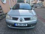 Renault Megane 2 - Renault Megane aus 2004 mit Diesel-Antrieb