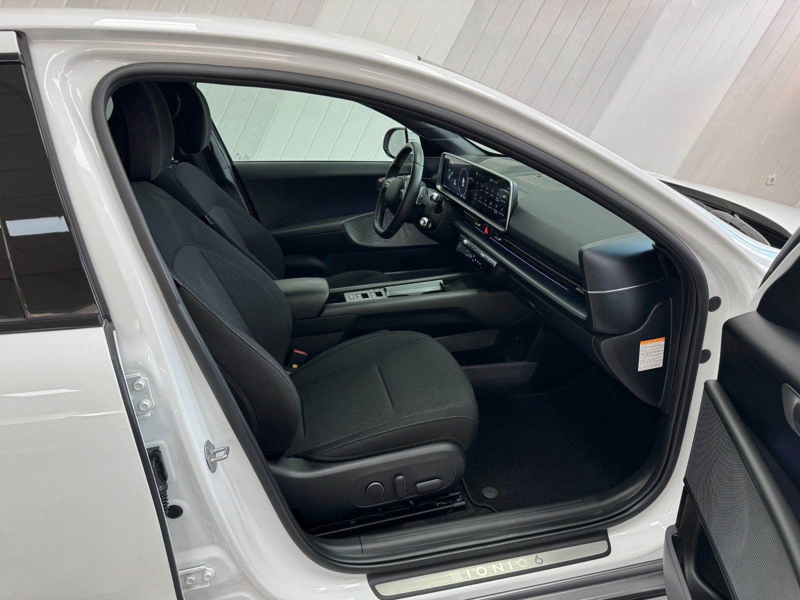 Hyundai IONIQ 6 – Bild 24
