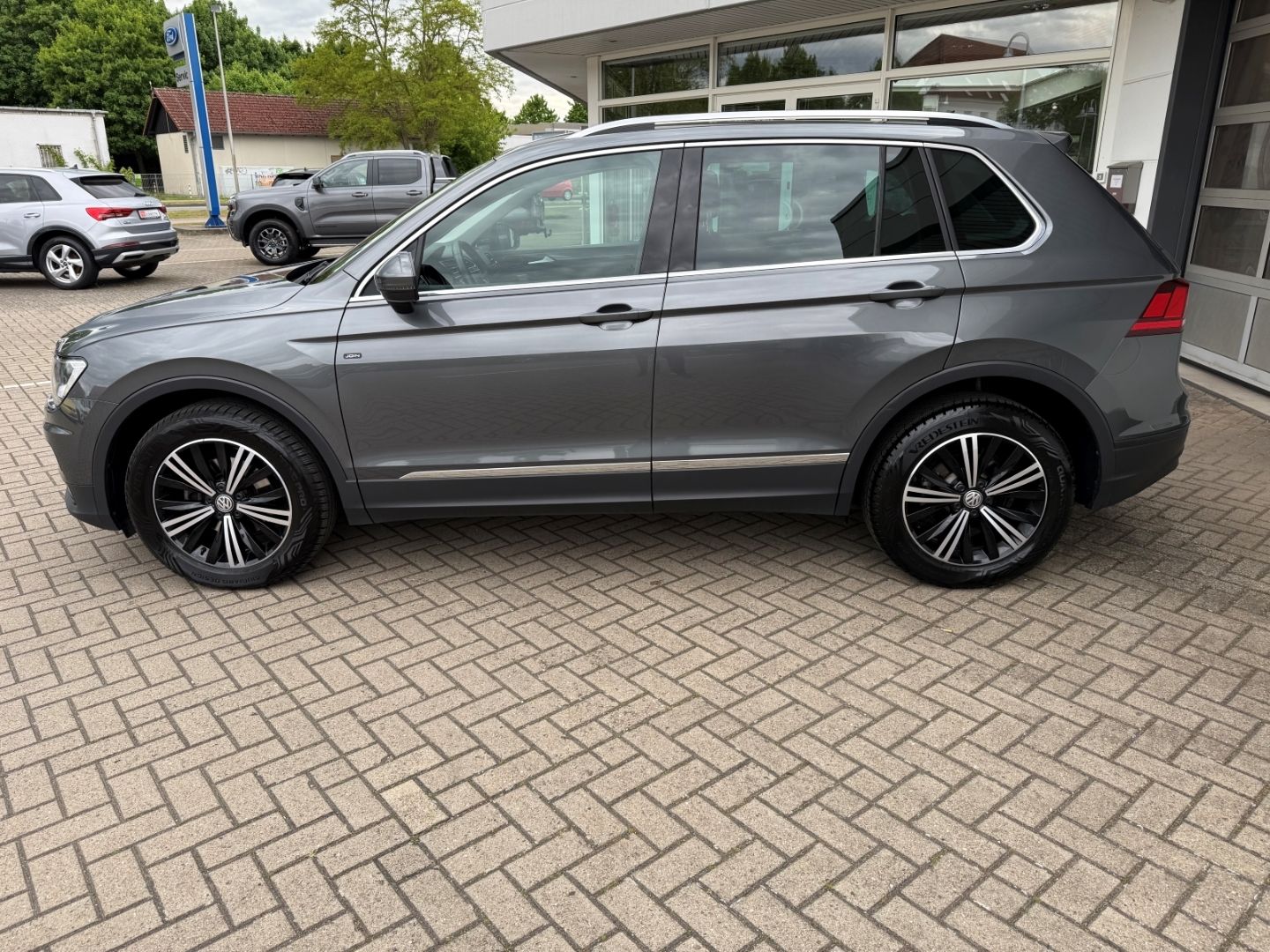 VW Tiguan Join Start-Stopp 4Motion 2.0 TDI BMT EU6d - Image 3