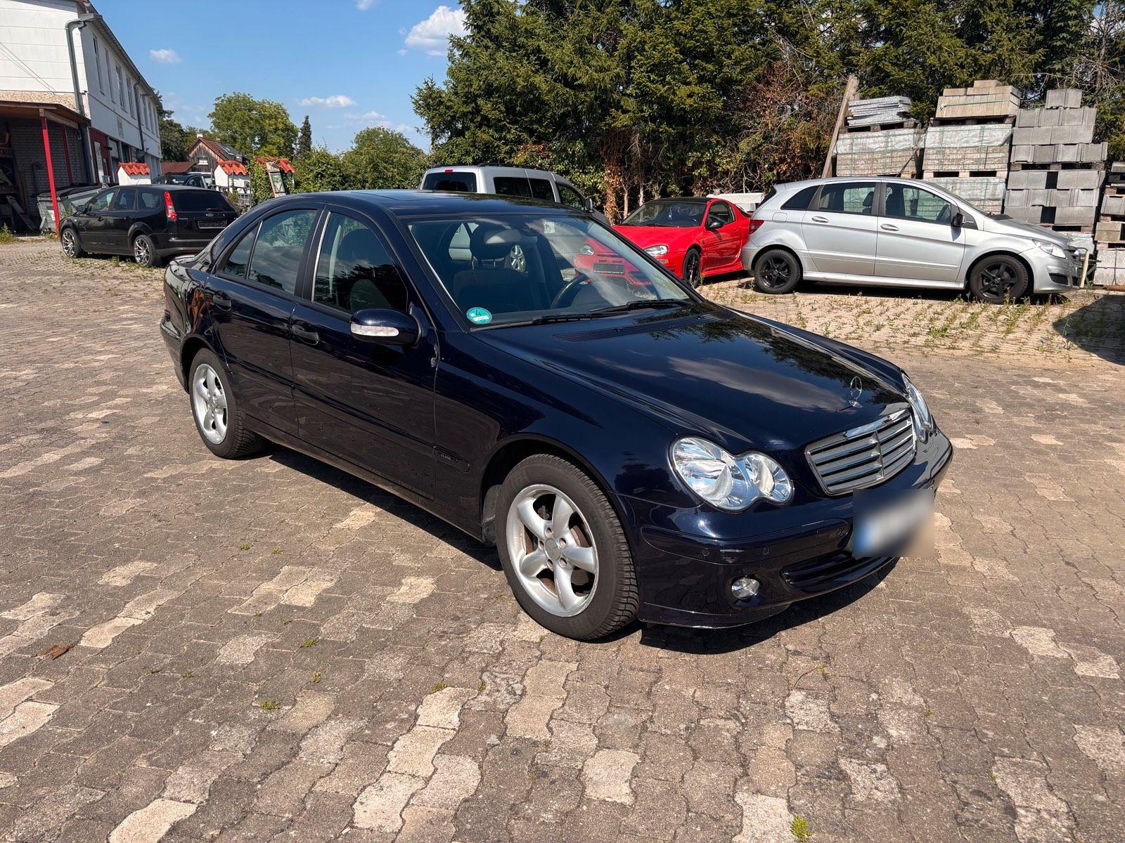 Mercedes-Benz C 180