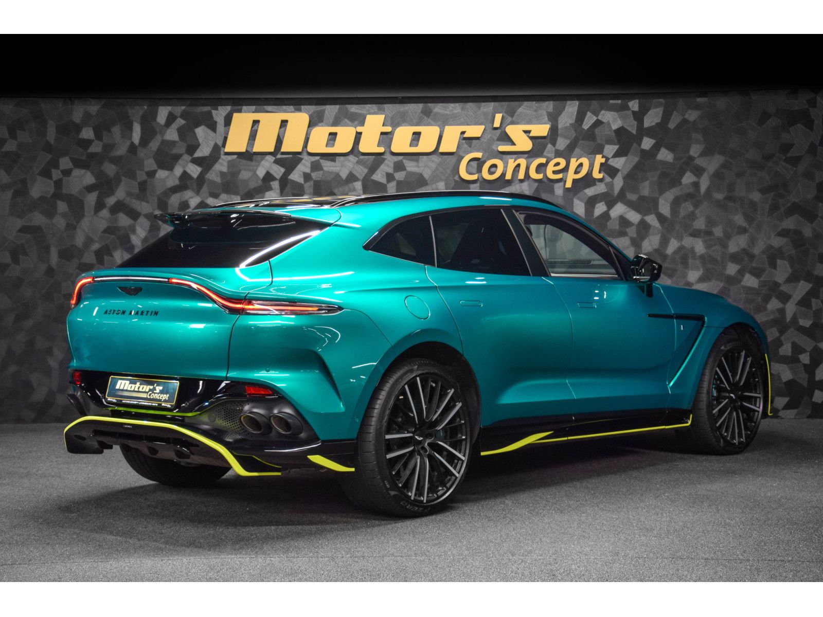 Aston Martin DBX 707 AMR23 4.0 V8 Bi-Turbo imagem 3