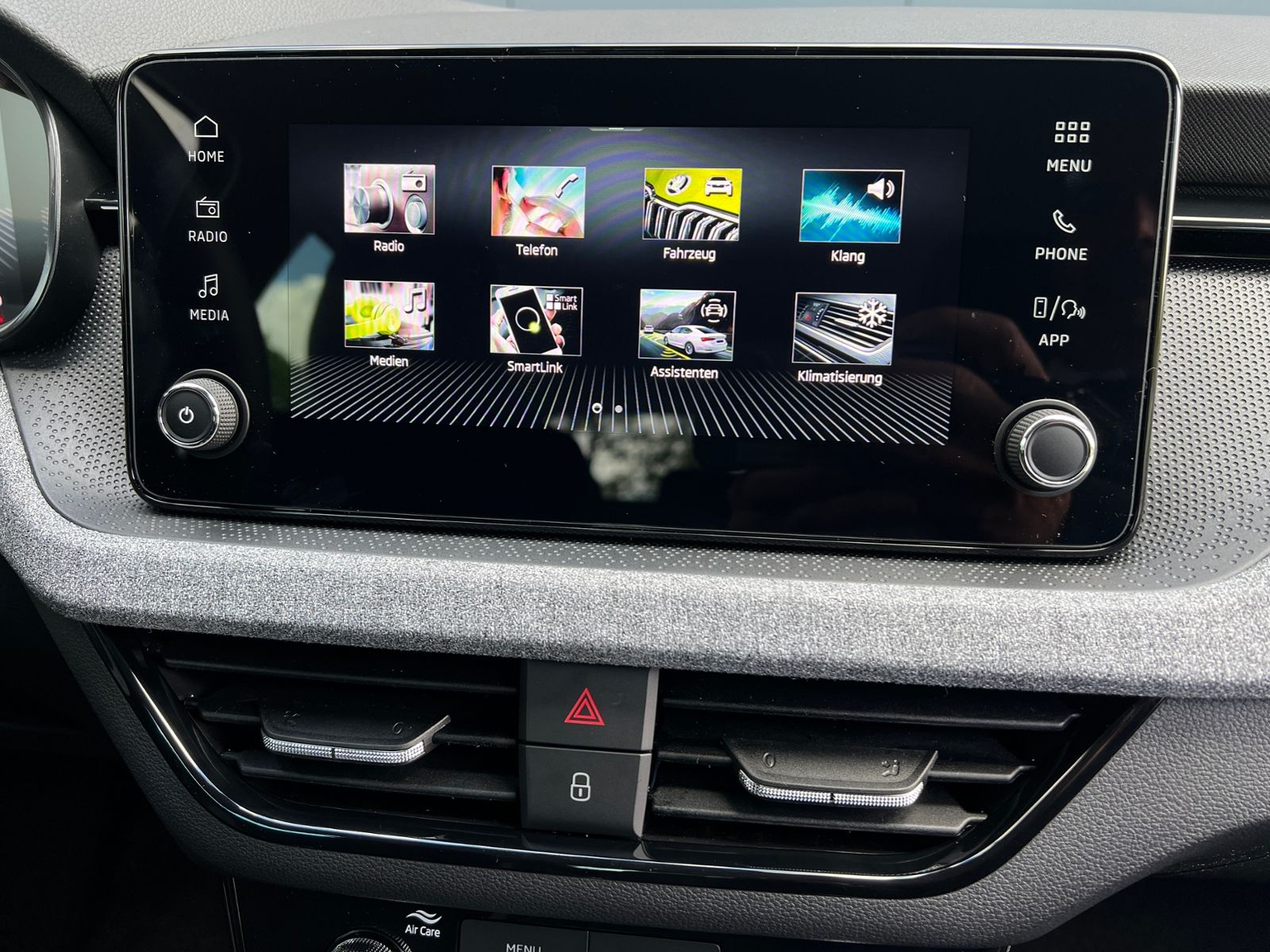 Fahrzeugabbildung SKODA Kamiq Selection 1.0 TSI DSG *AHK,LED,SmartLink,1