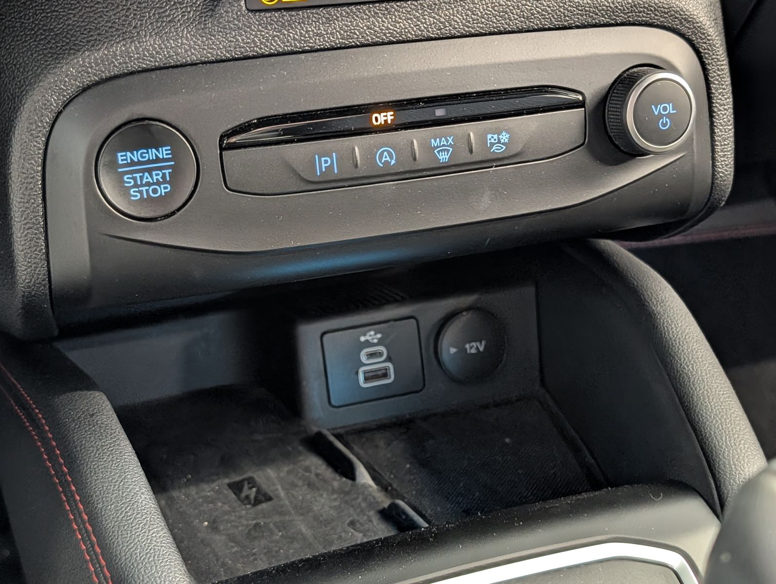 FORD Focus 1.0 EcoBoost MHEV ST-Line X Navi – Bild 19