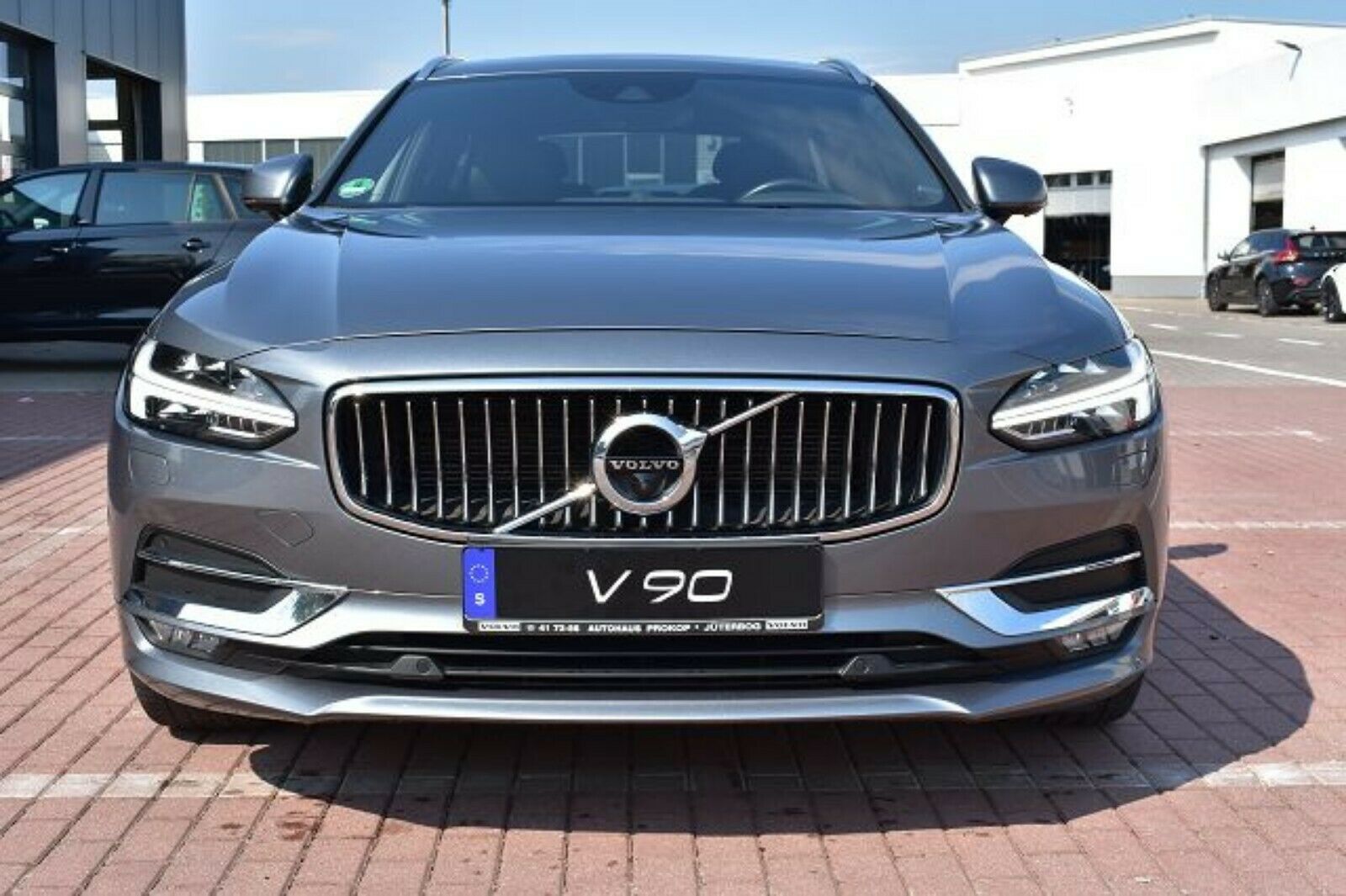 Fahrzeugabbildung Volvo V90*D5*Inscription*PANO*B&W*LED*NAVI*Mietkauf