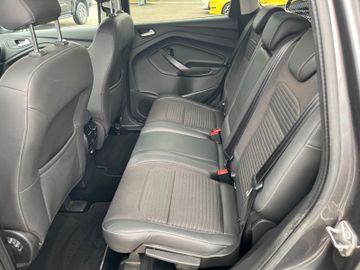 Ford Kuga - 11