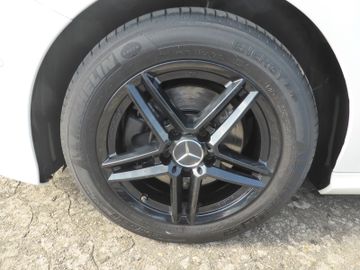 Mercedes-Benz B -Klasse  B 180 7G-DCT S-Tourer Style LEDNavi