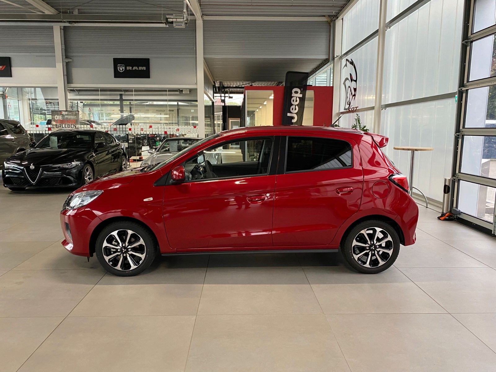 Fahrzeugabbildung Mitsubishi Space Star 1,2 Select Plus + Kamera Tempomat Top