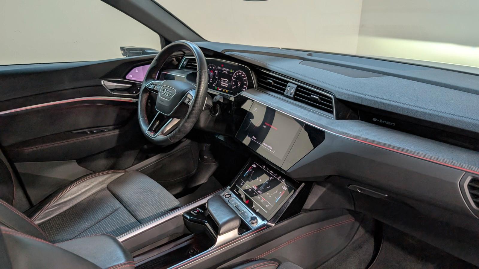 Audi Q8 Sportback e-tron 55 quatt S line AIR*BLACK-S