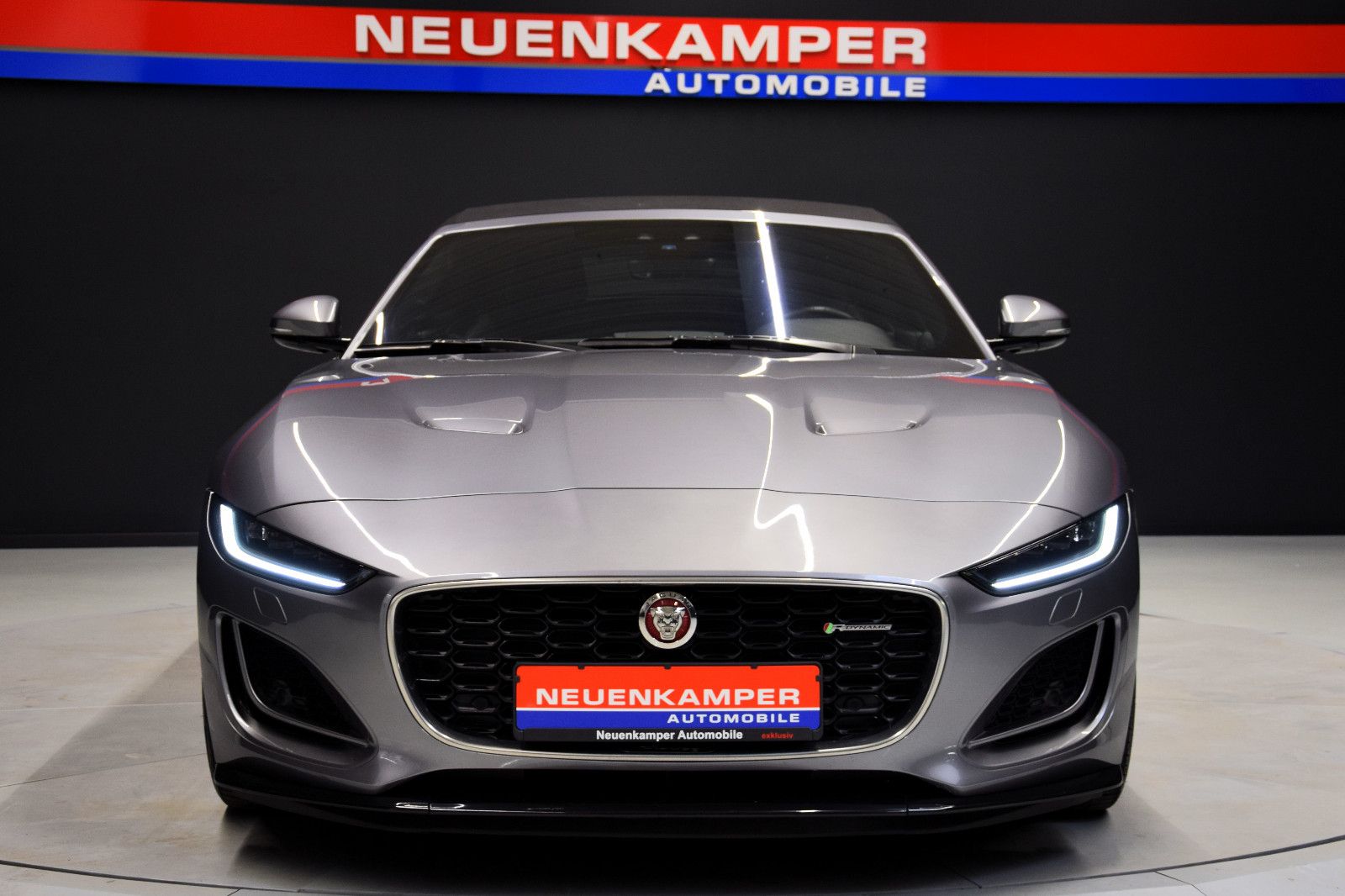 Fahrzeugabbildung Jaguar F-Type Cabriolet R-Dynamic Perf.AGA Temp. Kamera