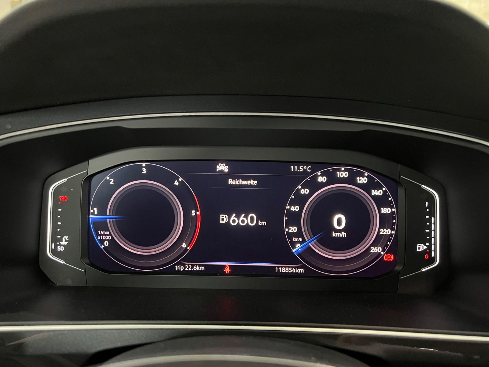 Fahrzeugabbildung Volkswagen Tiguan Comfortline 2.0TDI *DIGITALTACHO*LED*360°