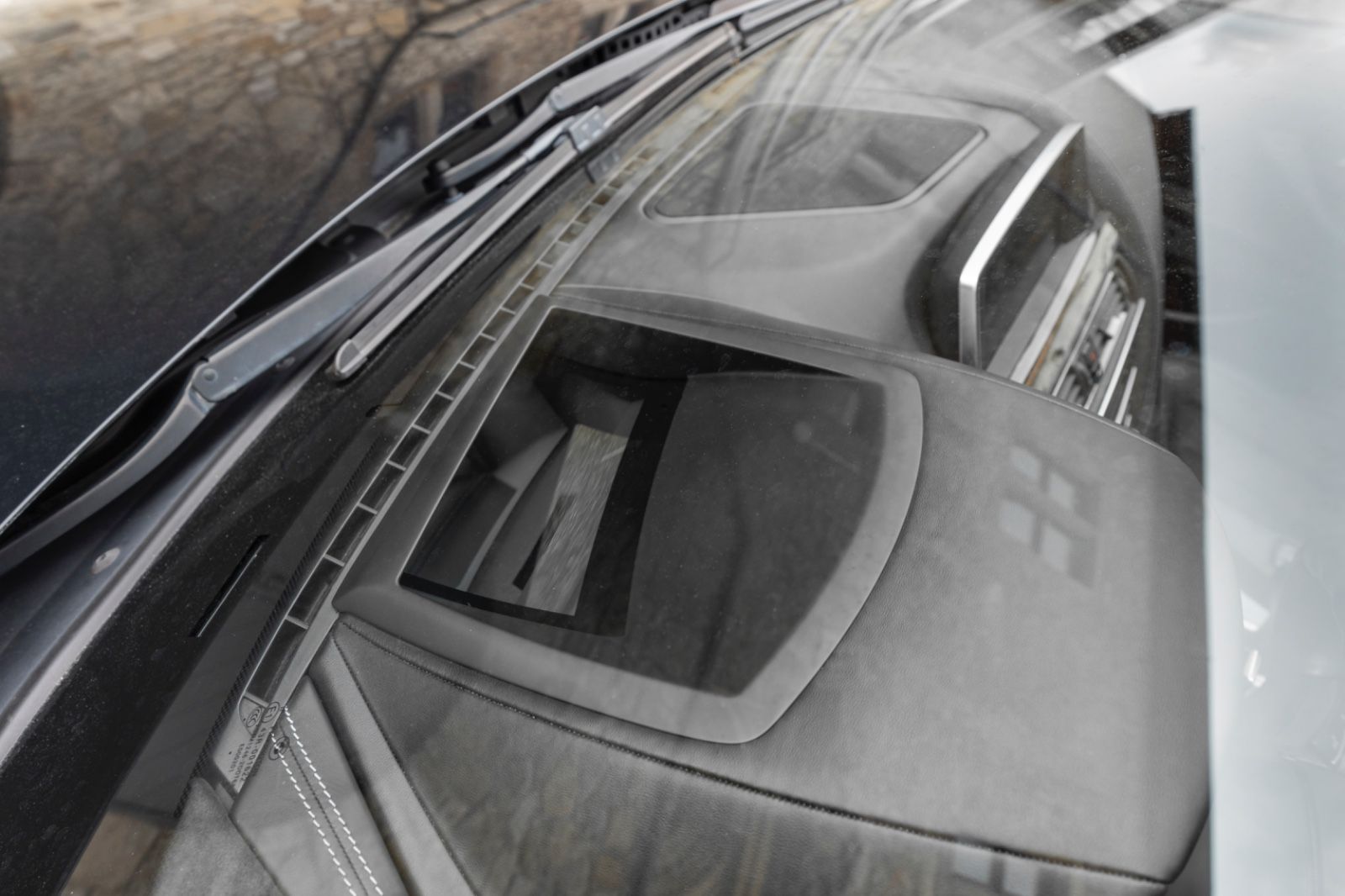 Fahrzeugabbildung BMW 650i xDrive Coupé M-SPORTPAKET HUD H&K LED KAM