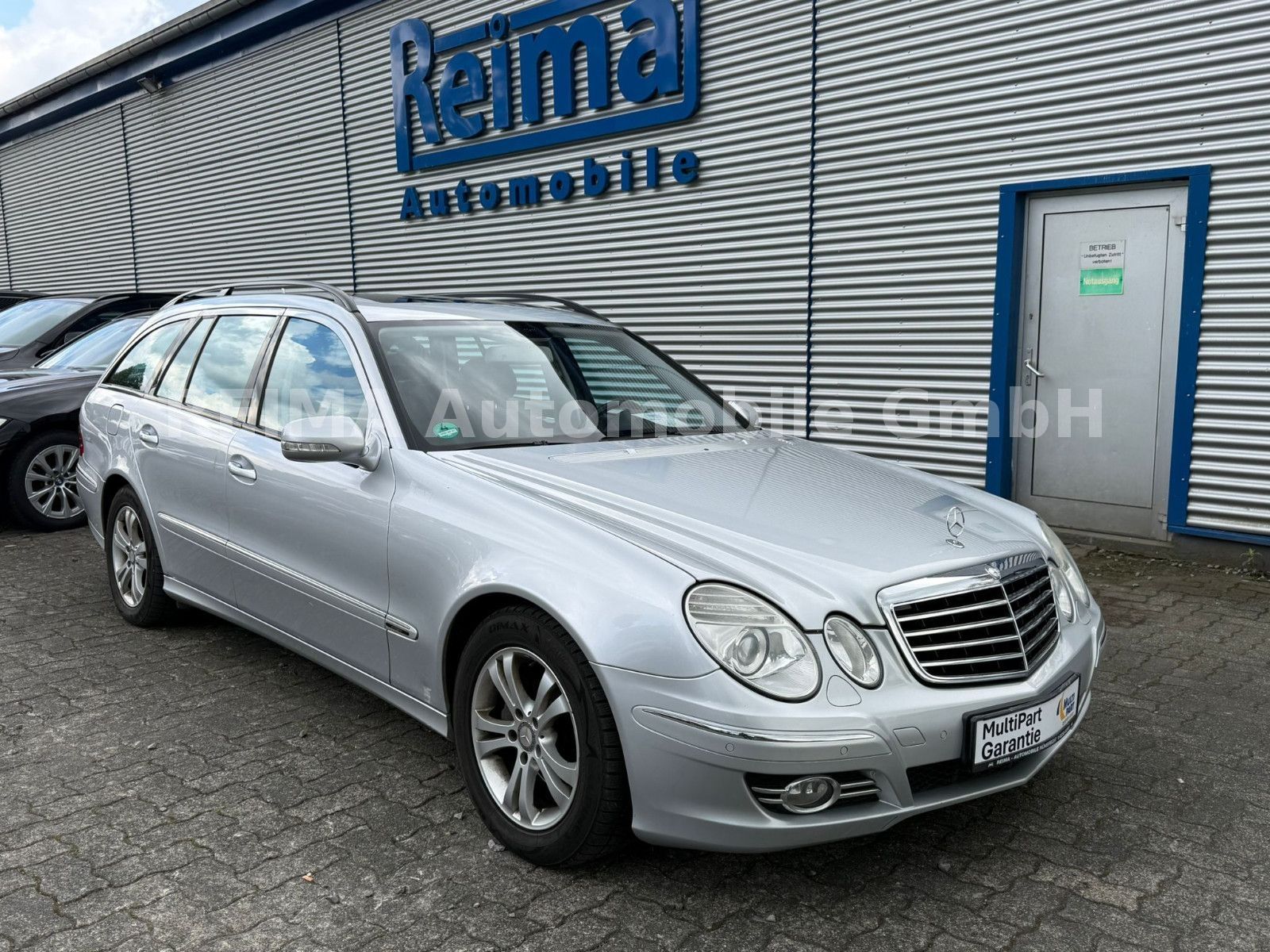 Fahrzeugabbildung Mercedes-Benz E 280  T-Modell Avantgard, ESSD, Leder, Xenon