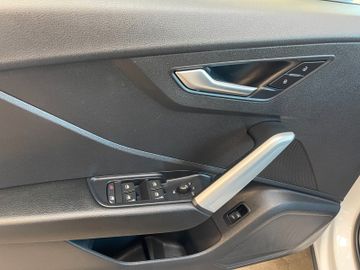Audi Q2 35 TFSI *Virtuel*Xenon*Navi*Klima*
