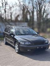 Volvo V70 T5 250PS 2.3l - Volvo V70: 3.2