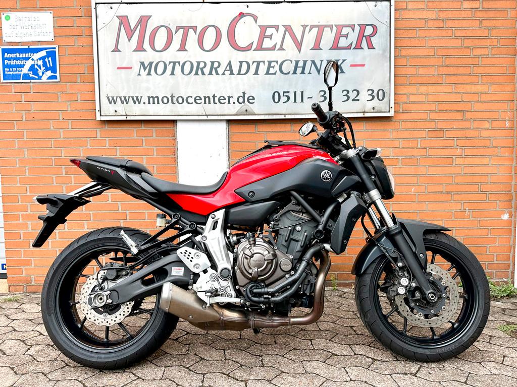 Yamaha MT-07 ABS -- HU NEU + Extras, sehr guter Zustand
