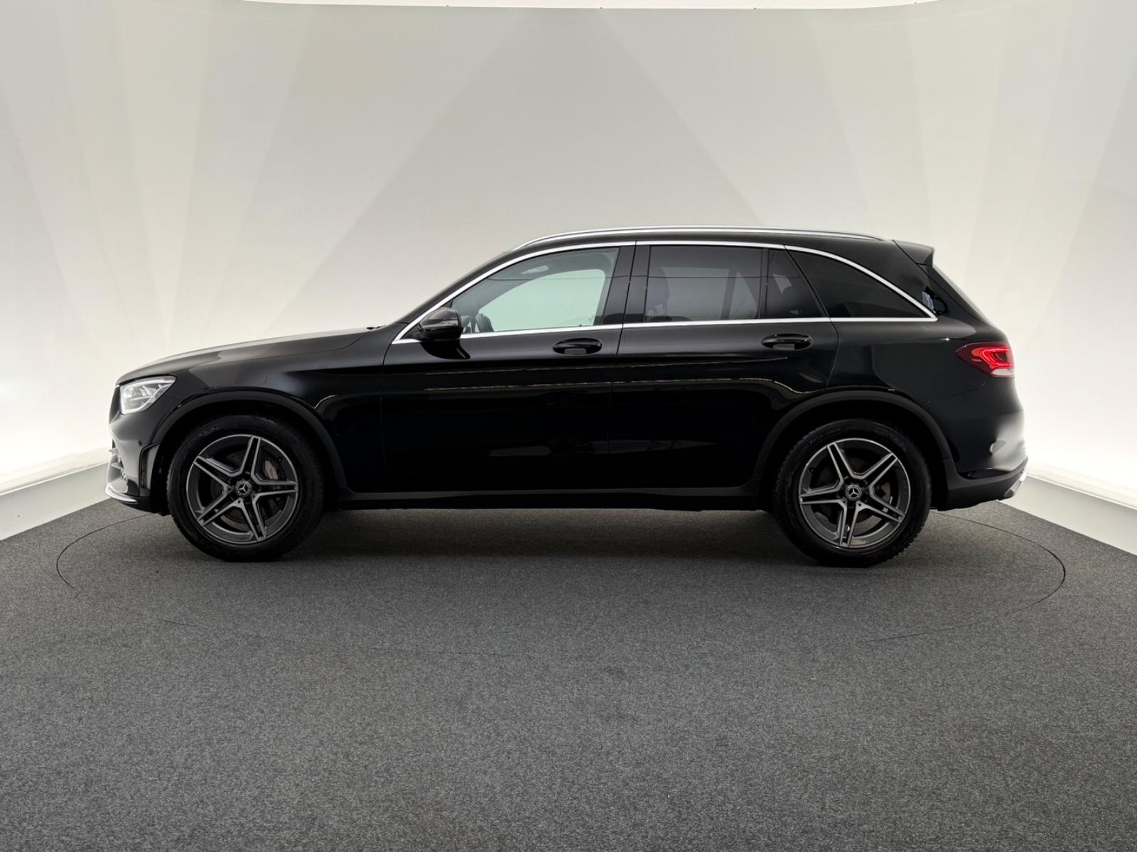 Mercedes-Benz GLC 300d 4Ma.*AMG LINE*LED-AHK-R.KAM-MBUX-TEMPO