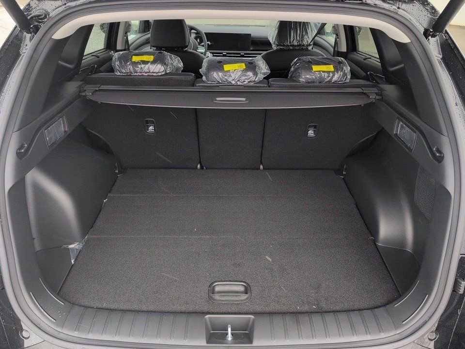 Fahrzeugabbildung Hyundai TUCSON HEV 1.6T 6AT 2WD PRIME 5J-GARANTIE LEDER+