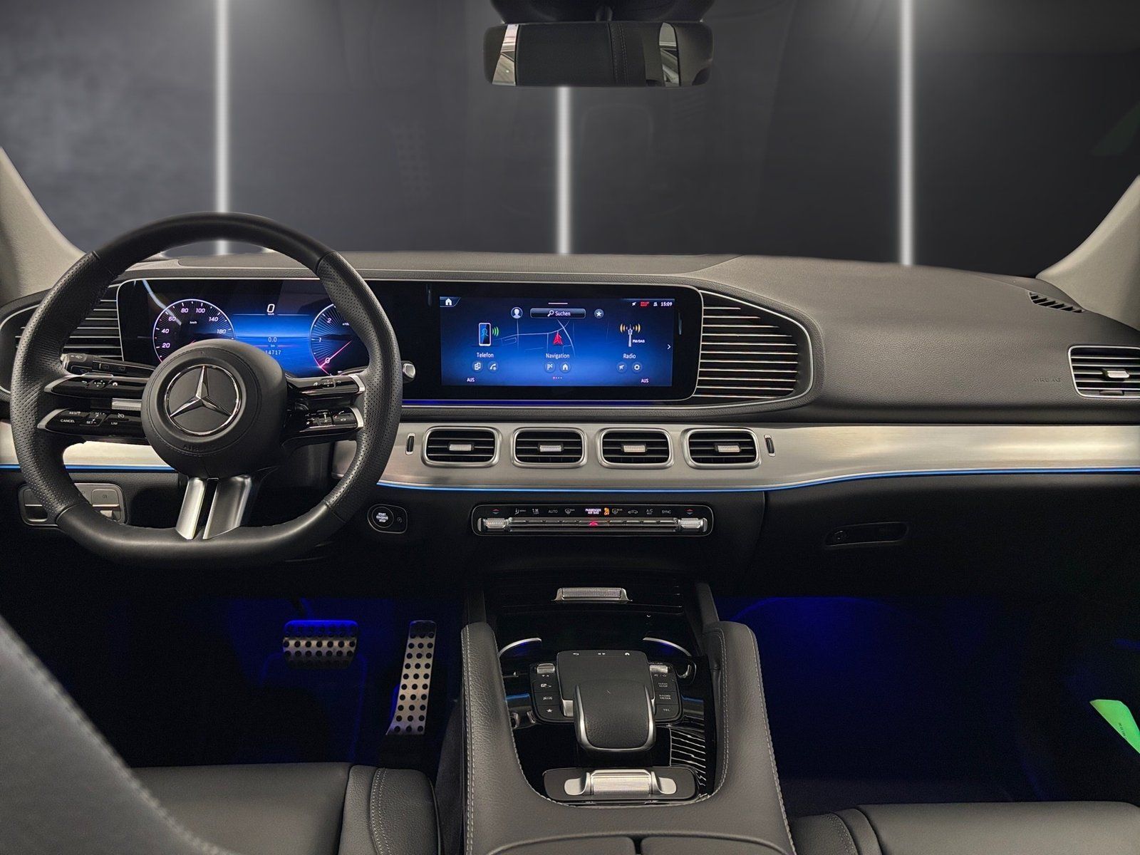 Fahrzeugabbildung Mercedes-Benz GLE 300 d 4M AMG*AHK*Pano*Airmatic*Burmester*360