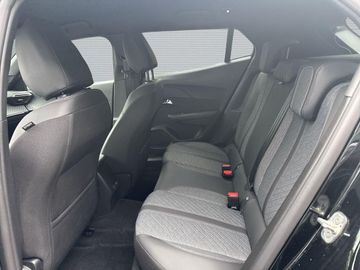 Peugeot 2008 - 12