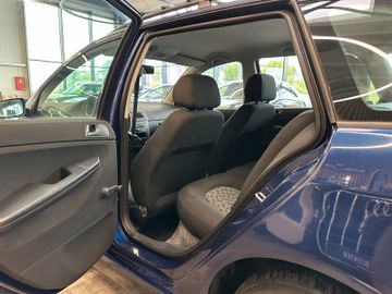 Skoda Fabia *KLIMA*AHK*TÜV: 327*Dachreling*