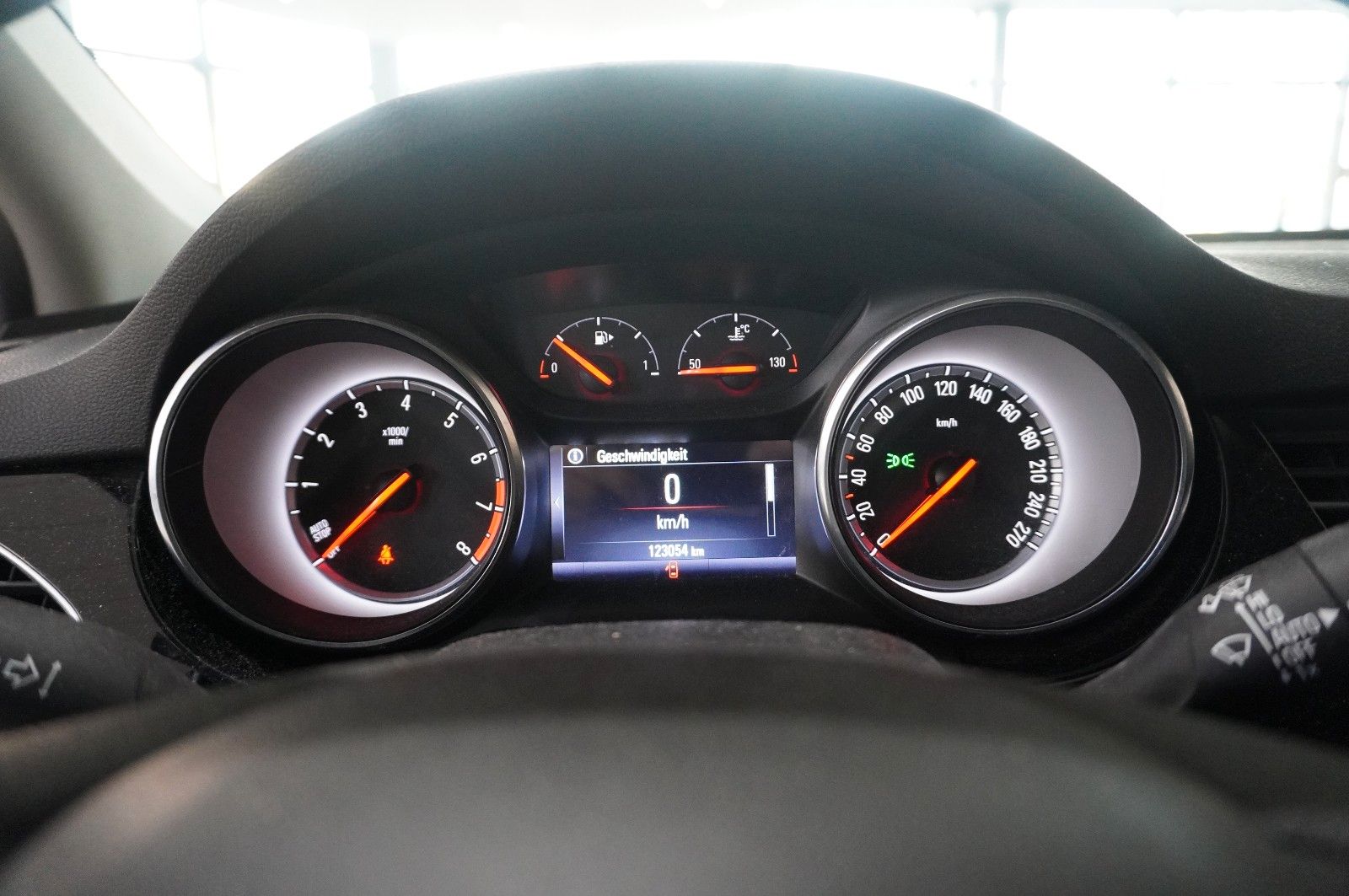 Fahrzeugabbildung Opel Astra K ST 1.4T INNOV. NAVI/LED/KAMERA/SPORT/AHK