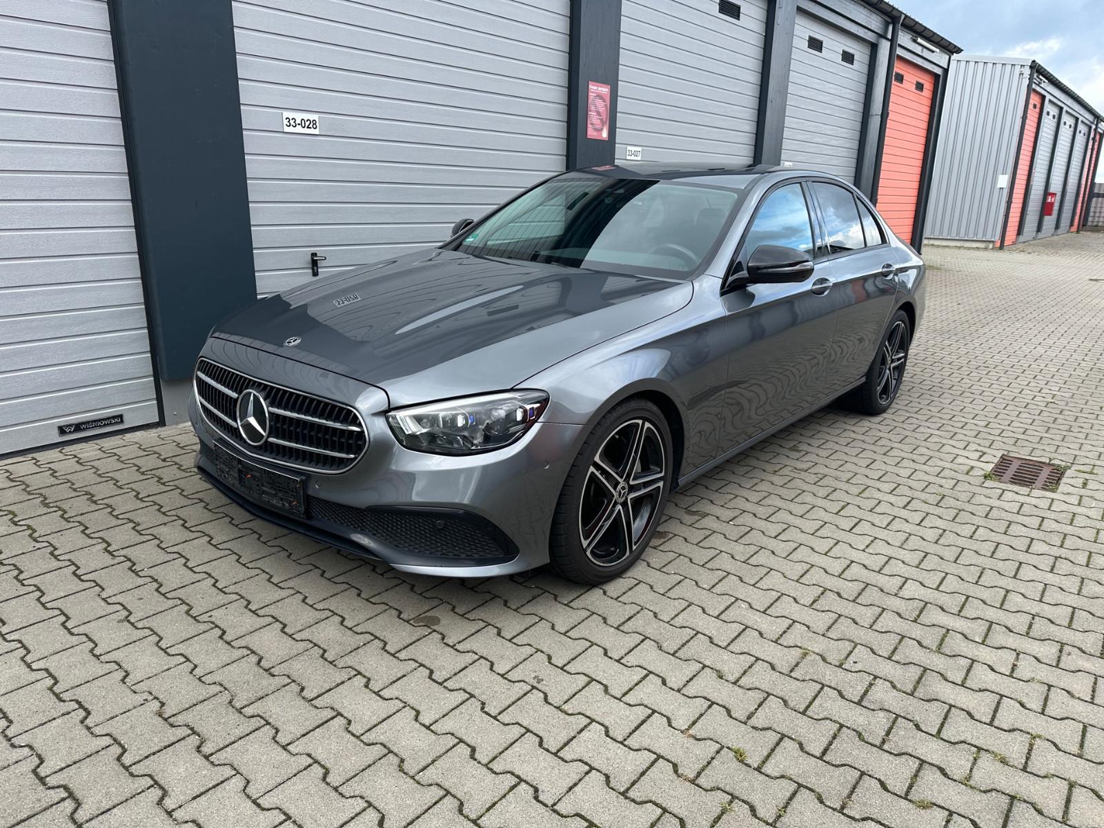 Mercedes-Benz E 220
