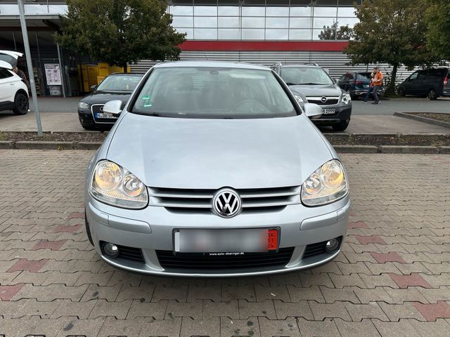 Volkswagen Golf 5    2006