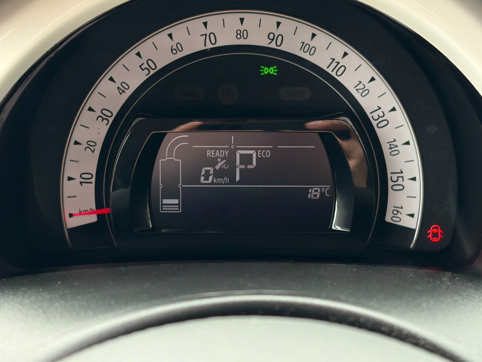 Fahrzeugabbildung Renault Twingo Vibes Electric SHZ CAM BT Temp. CarPlay