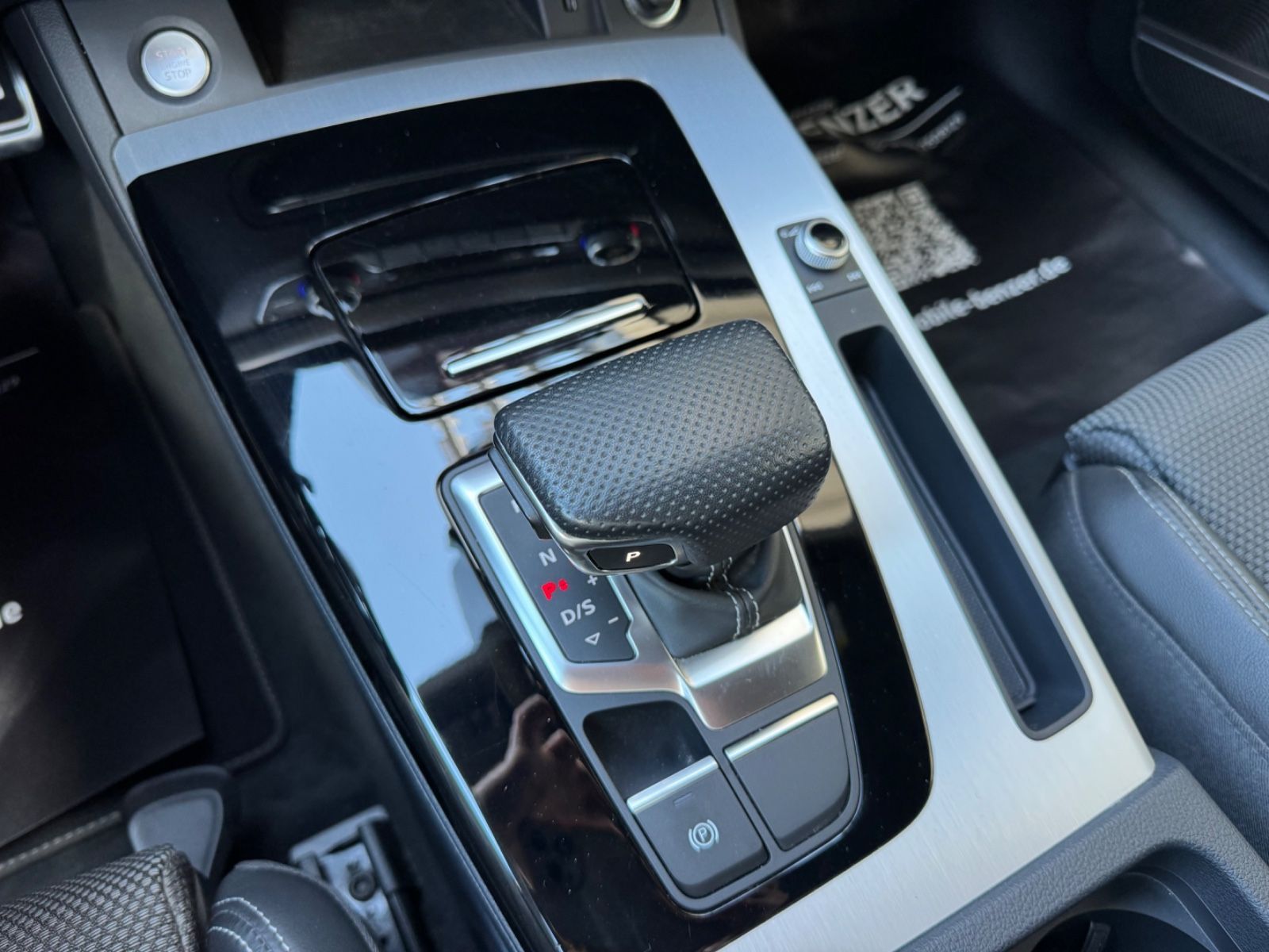 Fahrzeugabbildung Audi Q5 40 TDI quattro S line/LEDER/LED/NAVI/SHZ/ACC/