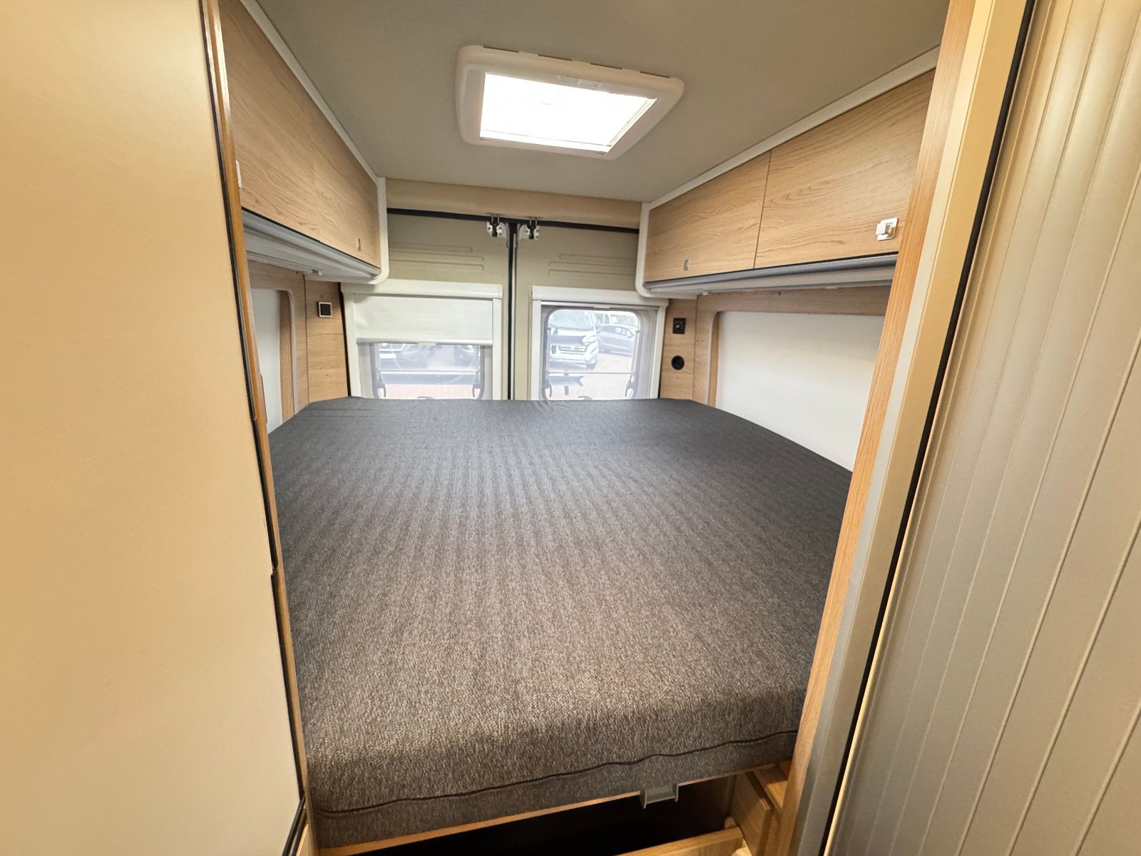 Fahrzeugabbildung Sunlight Cliff 640 FIAT EINZELLBETTEN TV KAMERA 18 ZOLL