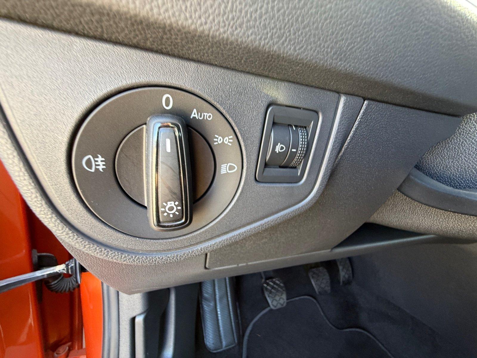 Volkswagen Polo VI Comfortline 1.0 FrontAssist Isofix hinte, миниатюра 18