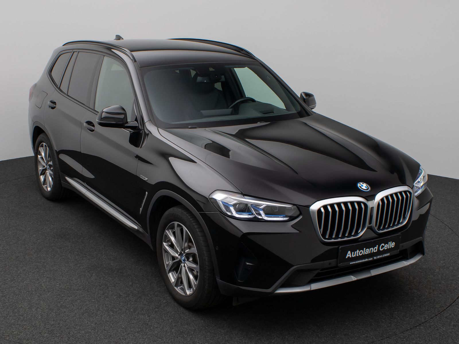 Fahrzeugabbildung BMW X3 xD30e Laser Kamera HUD DAB AHK Komfort 19Zoll