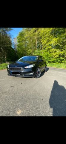 Ford Focus mk3 mit neuem Motor (Orginal Ford)