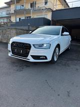 Audi Verkaufe meinen  Audi  A4 Black-Line Repar... - Audi A4 in Bonn