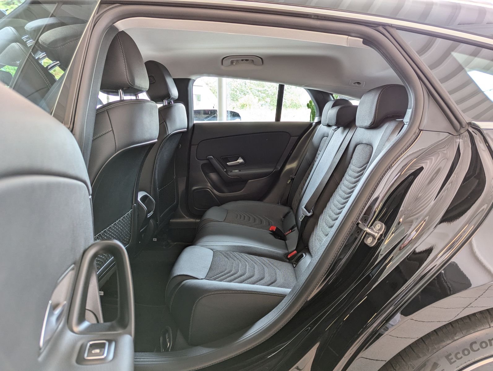 MERCEDES-BENZ CLA 200 Shooting Brake Sitz-Komfort MBUX LED Cam - Image 13